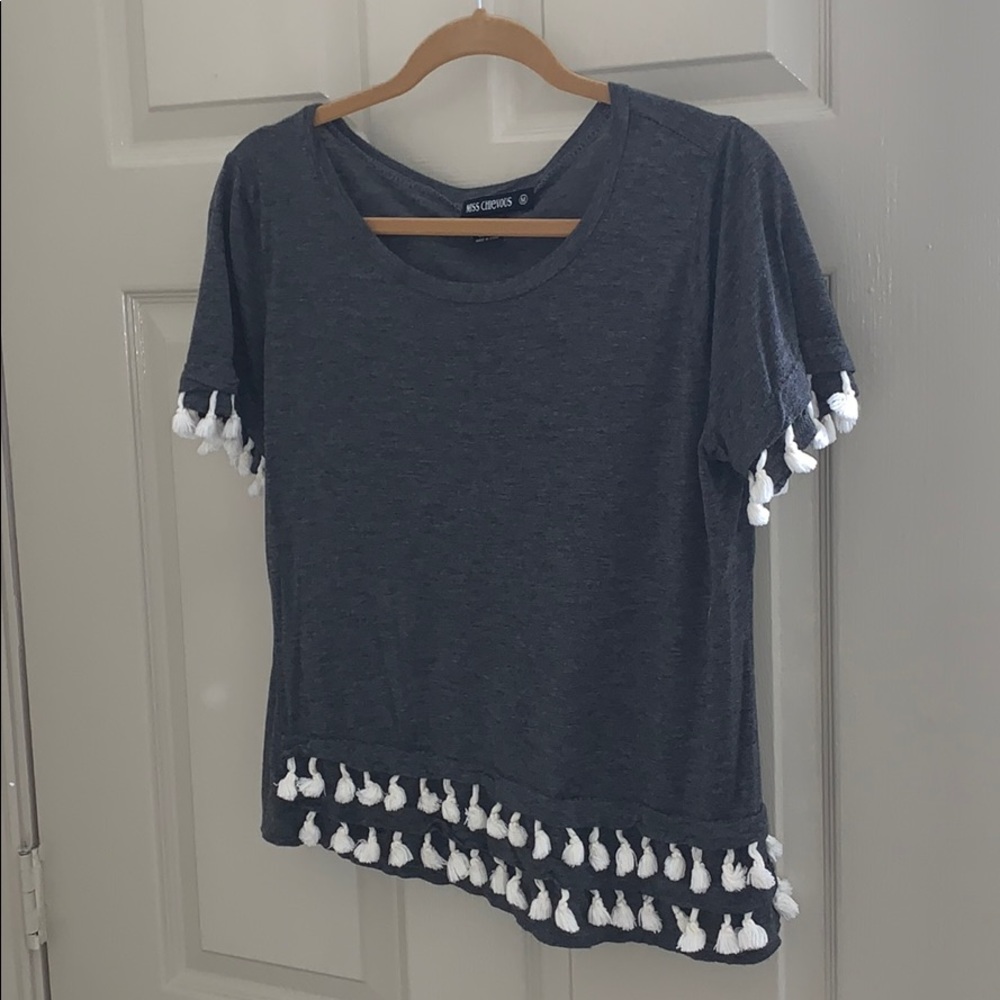 Gray shirt with white tassel